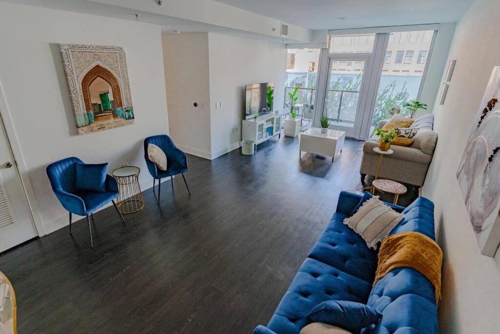 דירות לוס אנג'לס Downtown Paradise Escape With 2 Pools / Hot Tubs מראה חיצוני תמונה